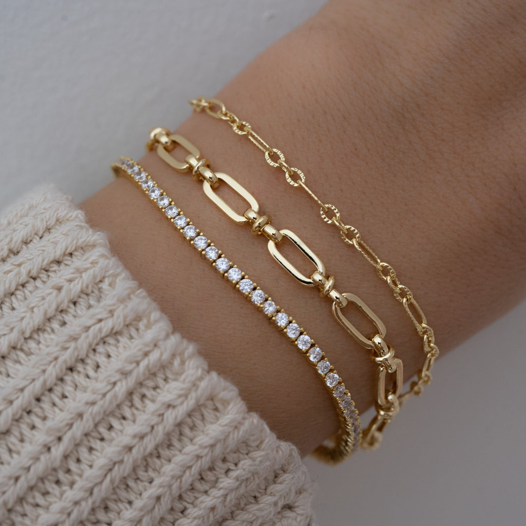Elegant Tennis Bracelet with Secure Latch Closure