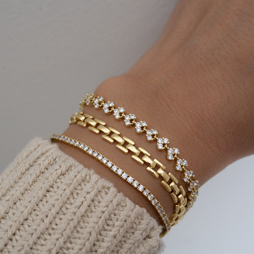 Elegant Tennis Bracelet with Secure Latch Closure